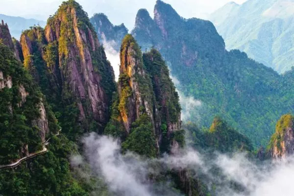莽山五指峰景區(qū)<a href='http://www.okeytime.com/' target=_blank>旅游攻略</a>一日游